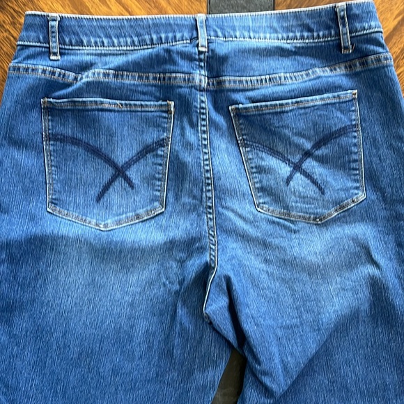 CJ Banks Straight Leg Jeans - Picture 2 of 6